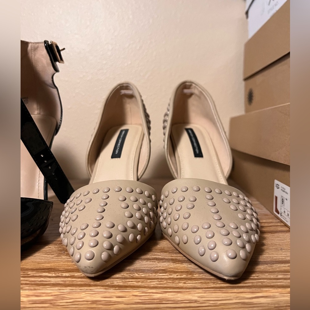 Chic Heels - Picture 2 of 3